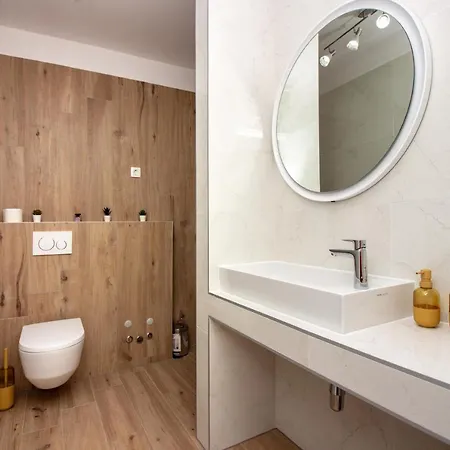 Bura2 , With Private Parking In The Garage