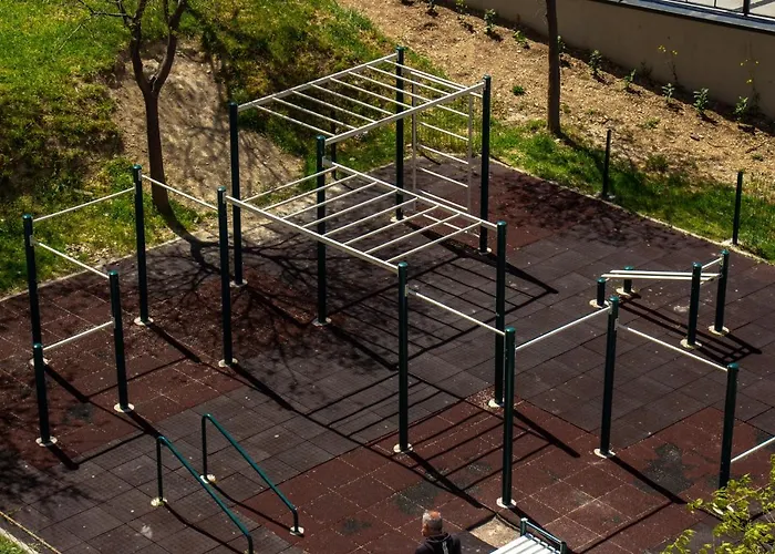 Bura2 , With Private Parking In The Garage 아파트