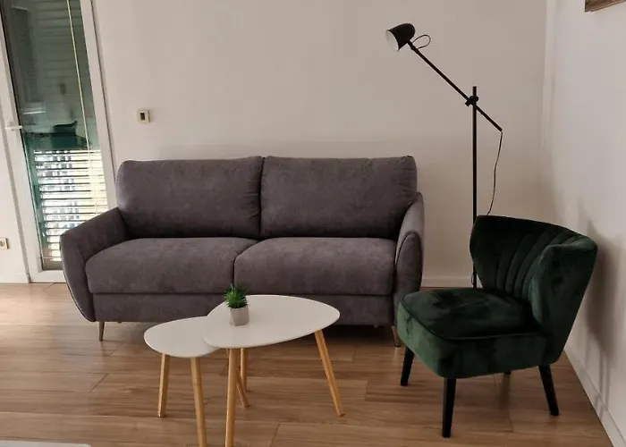 Bura2 , With Private Parking In The Garage 스플리트