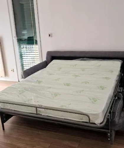 아파트 Bura2 , With Private Parking In The Garage 스플리트